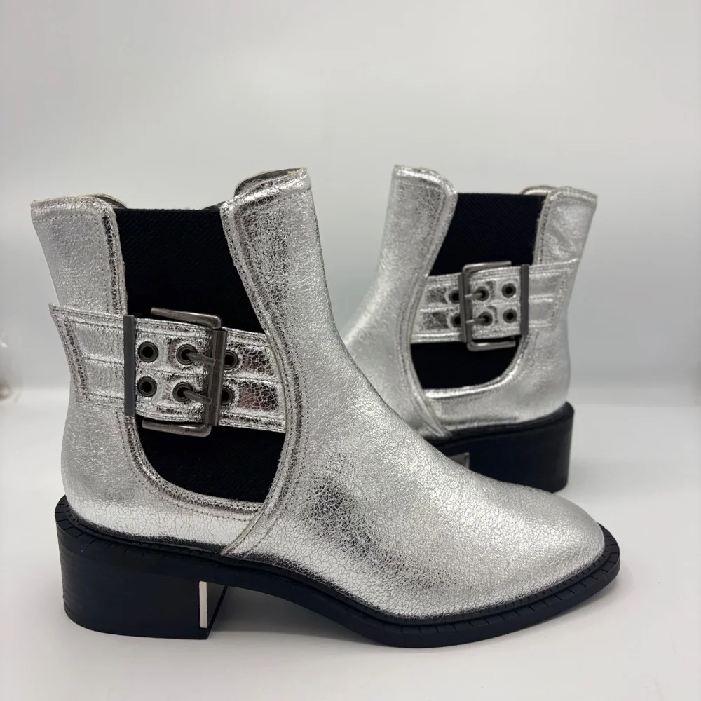 BCBGeneration Barini Silver Metallic Cutout Ankle Boots 6.5M Western Festival